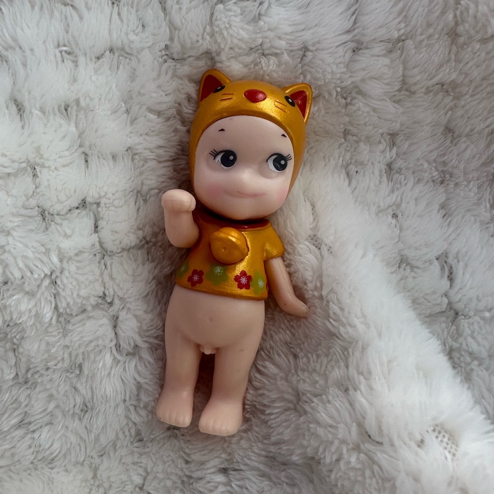 Adorable Yellow Cat-Themed Doll for Kids